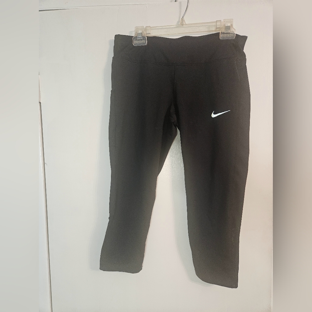 Nike Knee Length Legging